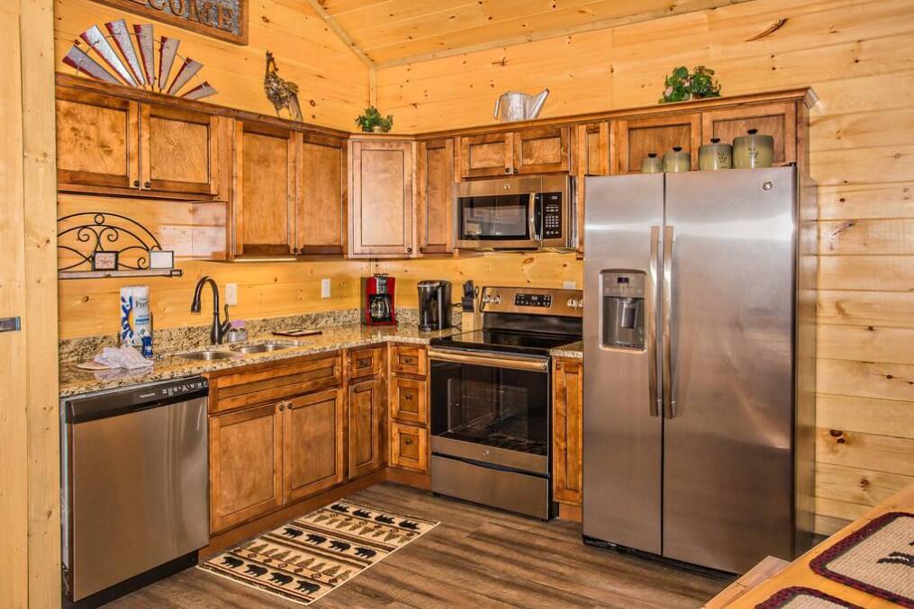 All Bear Paws | Photo 30