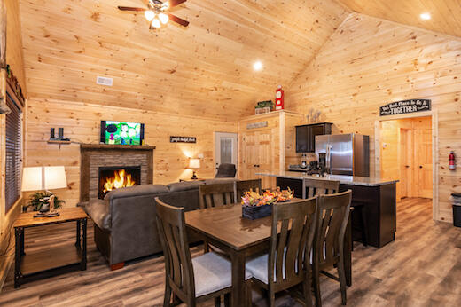 Blue Smoke View | Photo 20