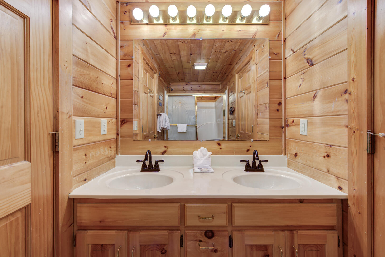 Beverly's Bearadise (4) | Photo 18