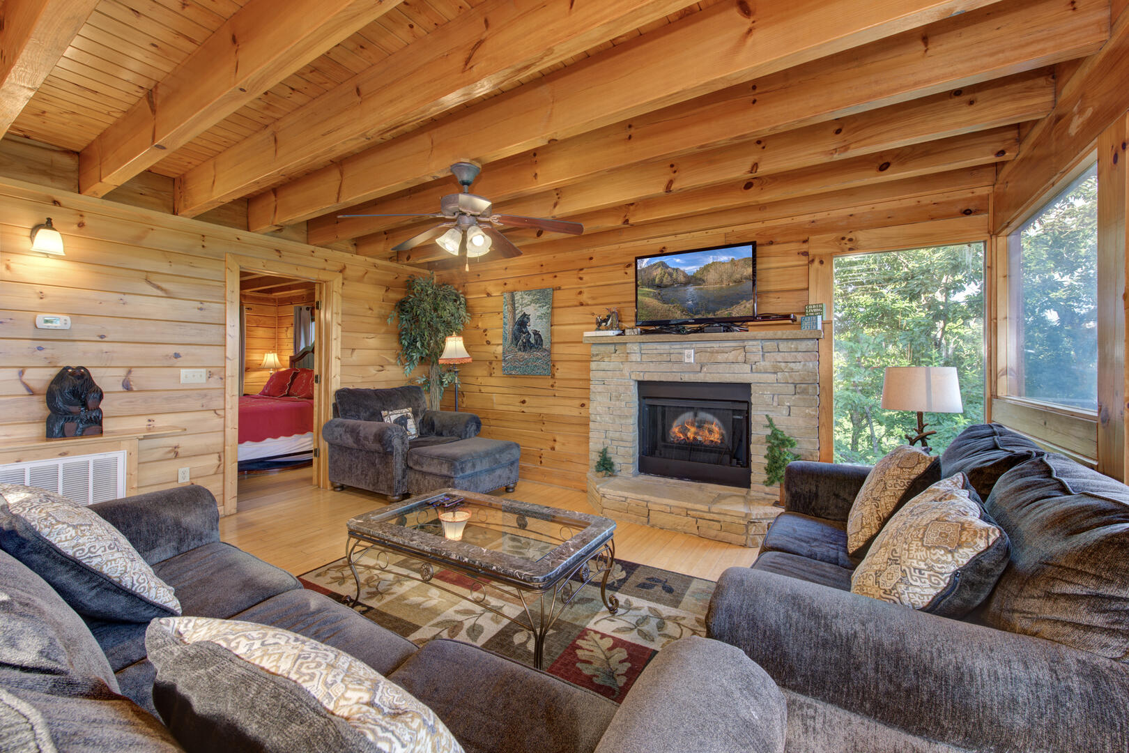 Special Property Beverly's Bearadise (4)