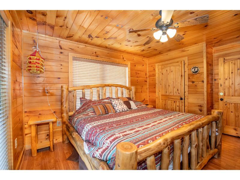 Bearly Chocolate (2) | Photo 35