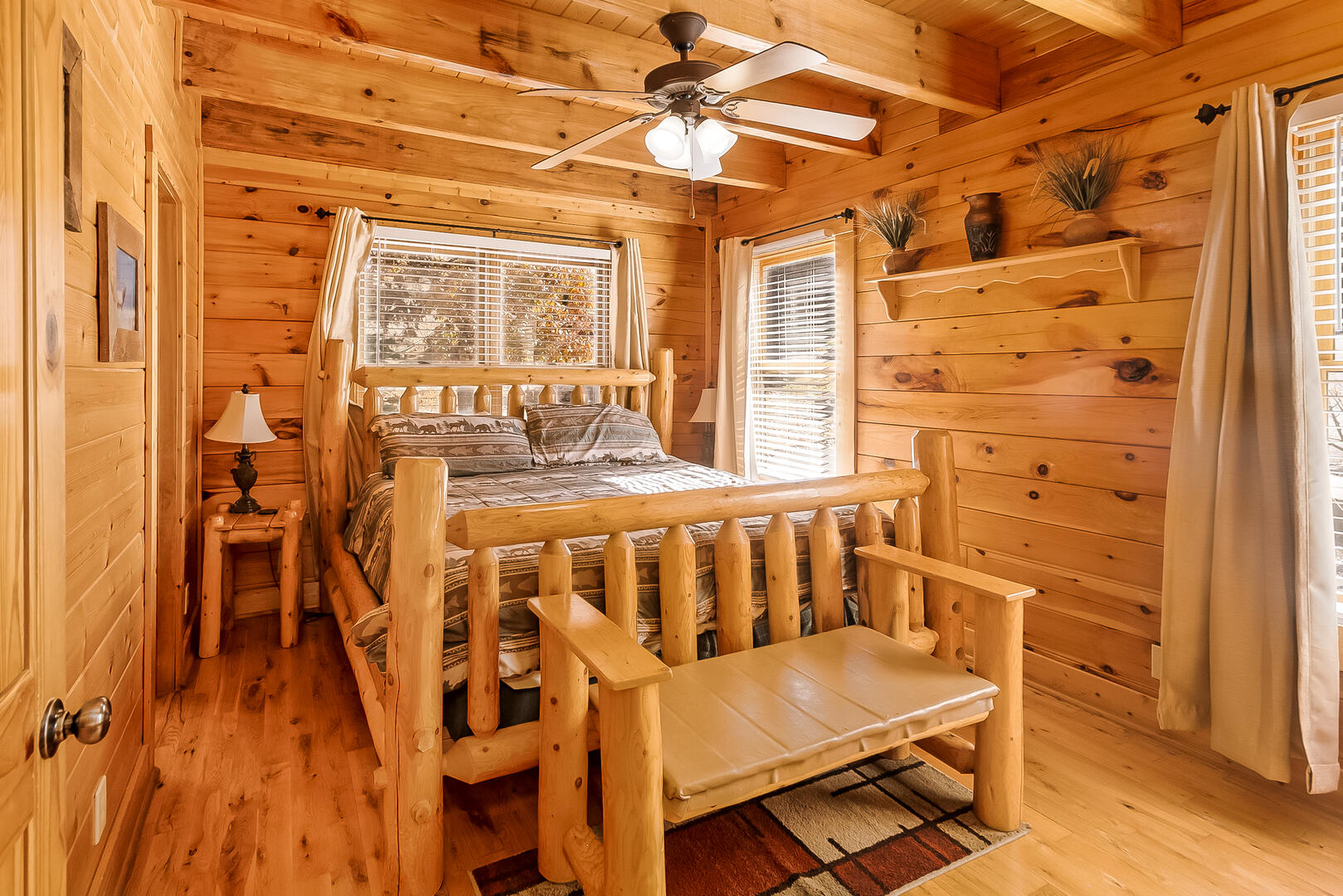 Center of Attention | Photo 220