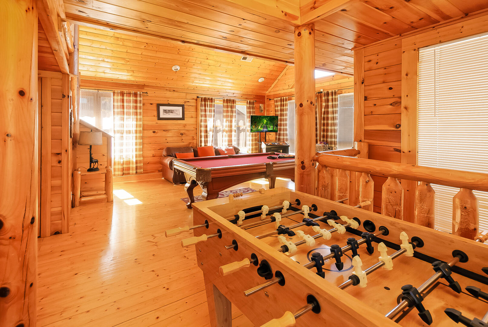 Center of Attention | Photo 130