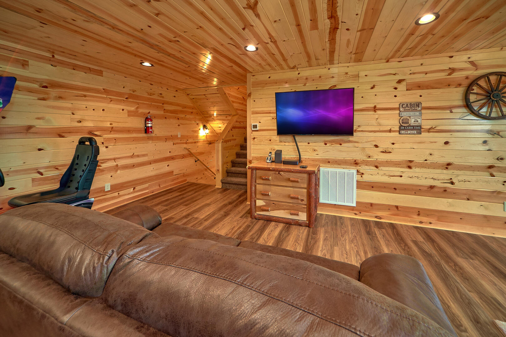 Swimmin' Hole Lodge | Photo 290