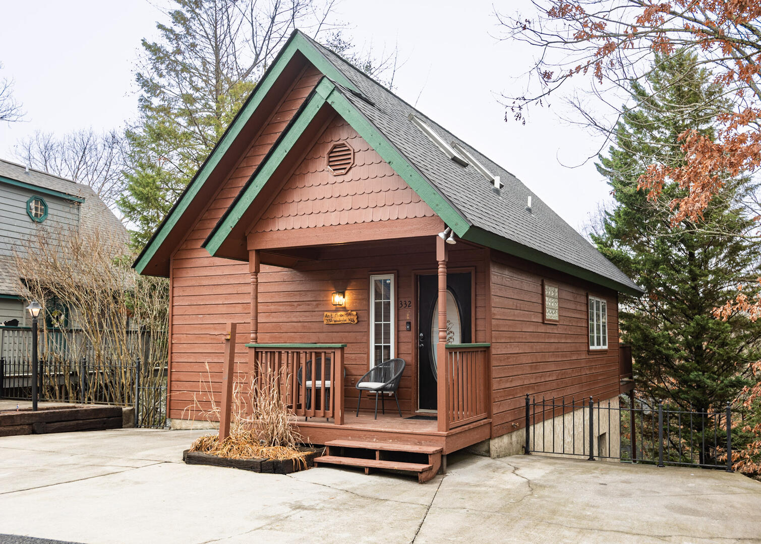 Ain't Misbehavin' | Photo 355