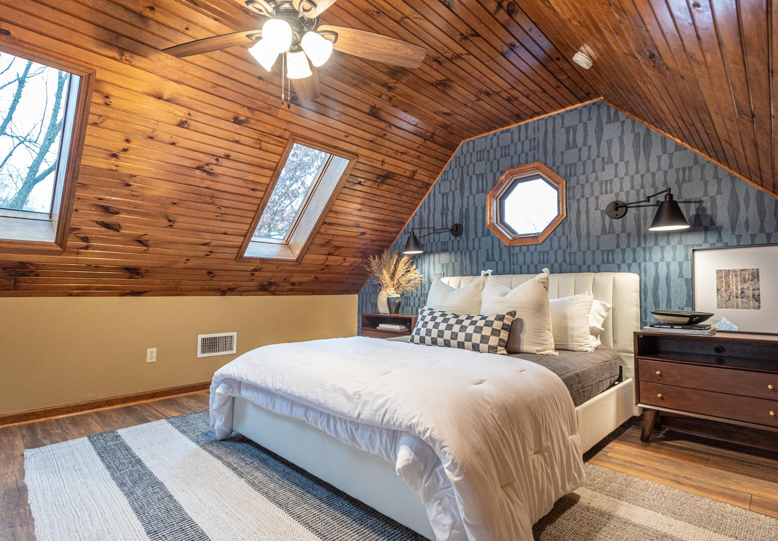 Ain't Misbehavin' | Photo 200