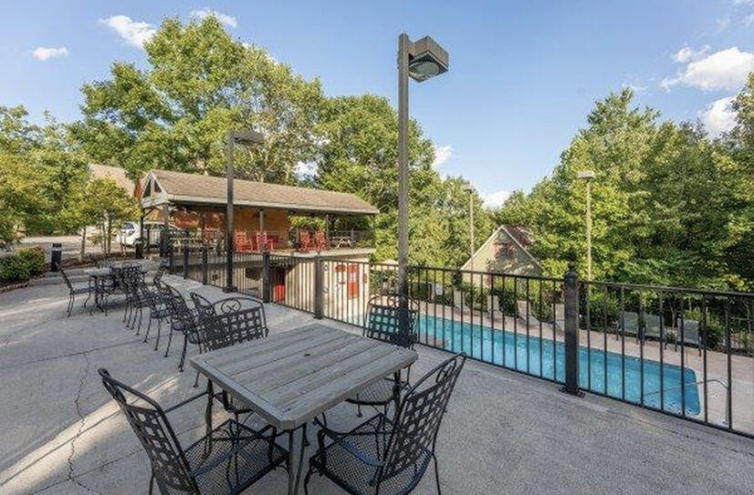 Ain't Misbehavin' | Photo 530