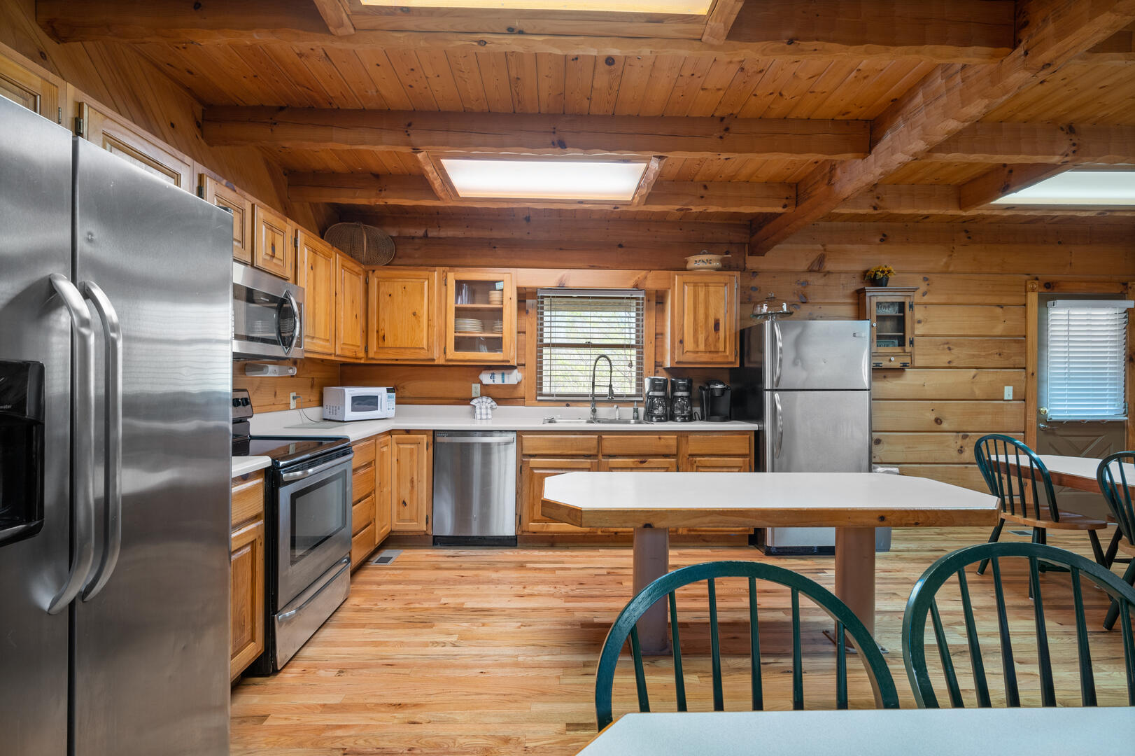 Country Pines Lodge | Photo 40