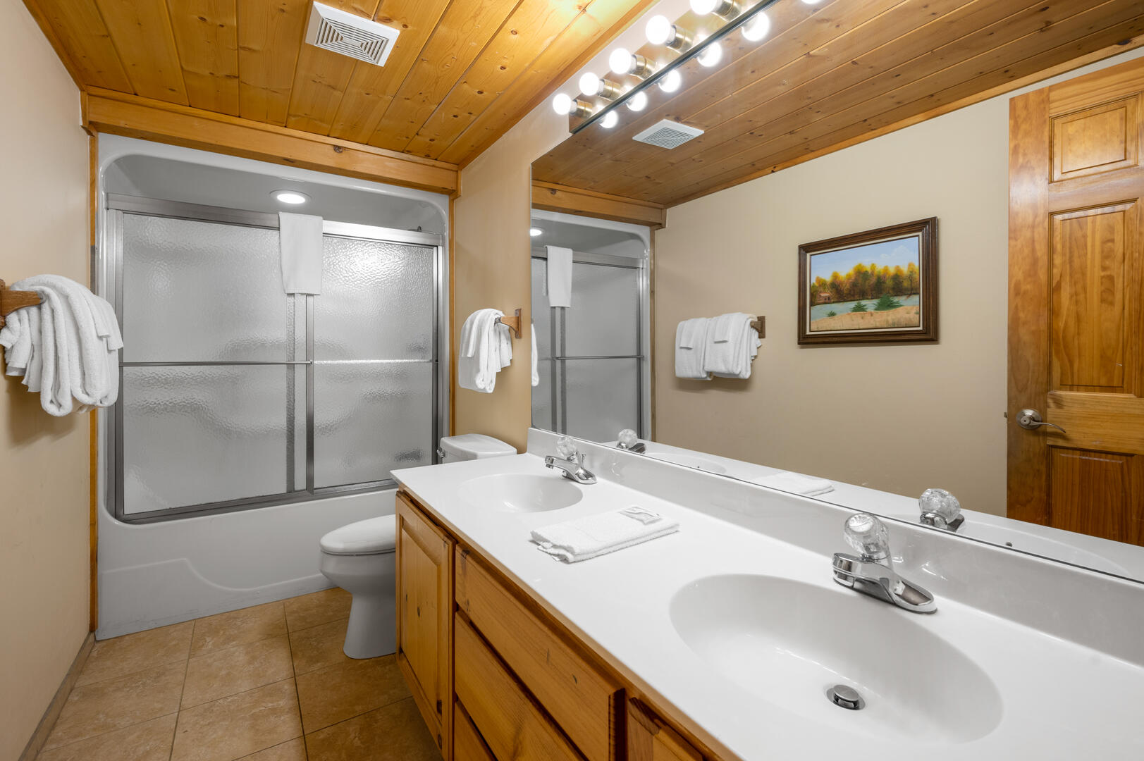 Country Pines Lodge | Photo 330