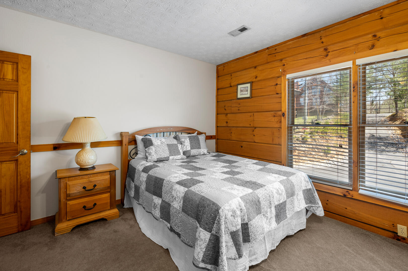 Country Pines Lodge | Photo 650