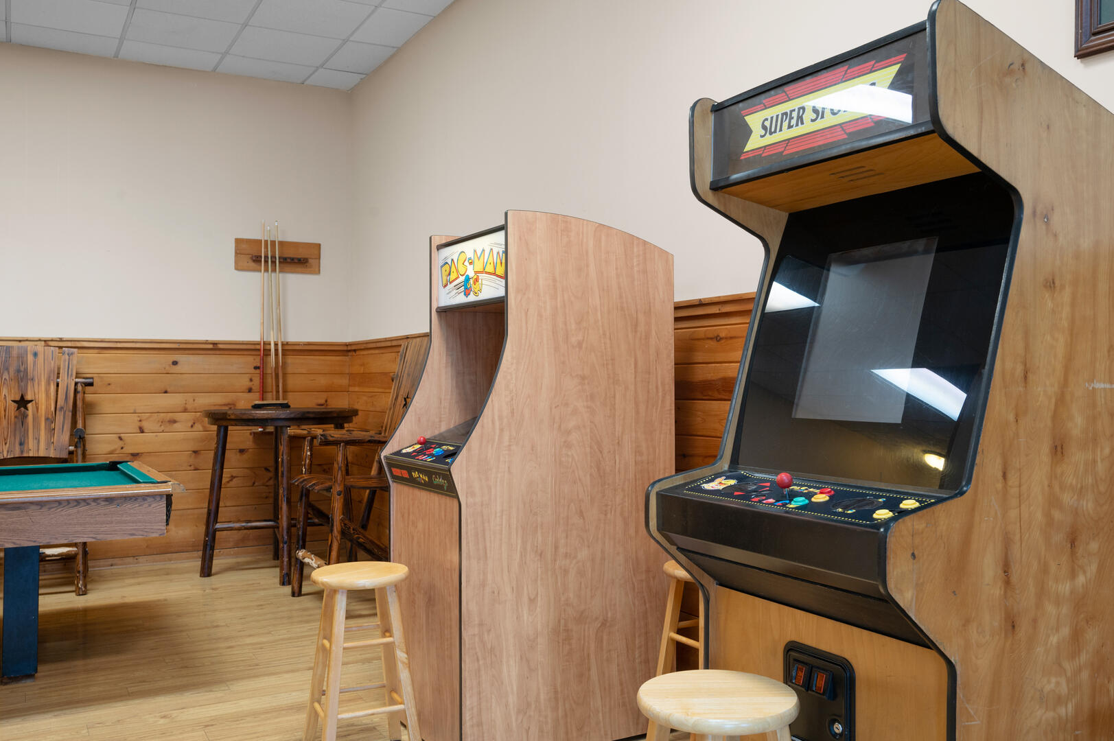 Country Pines Lodge | Photo 700