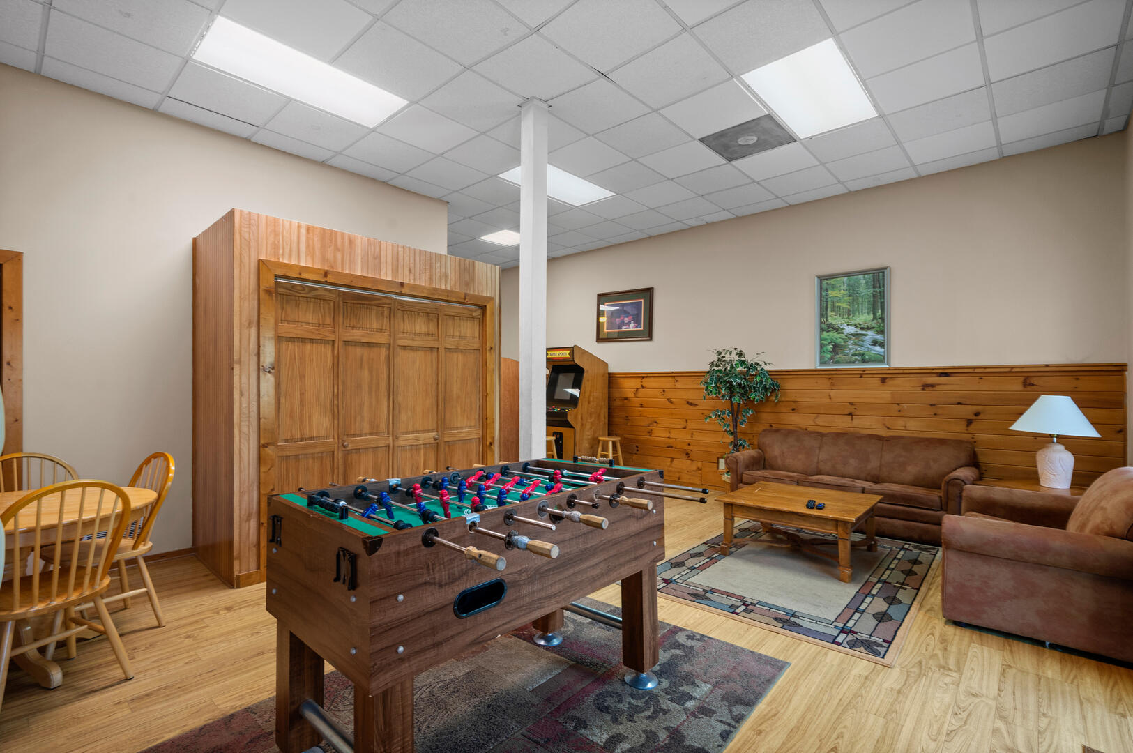 Country Pines Lodge | Photo 790