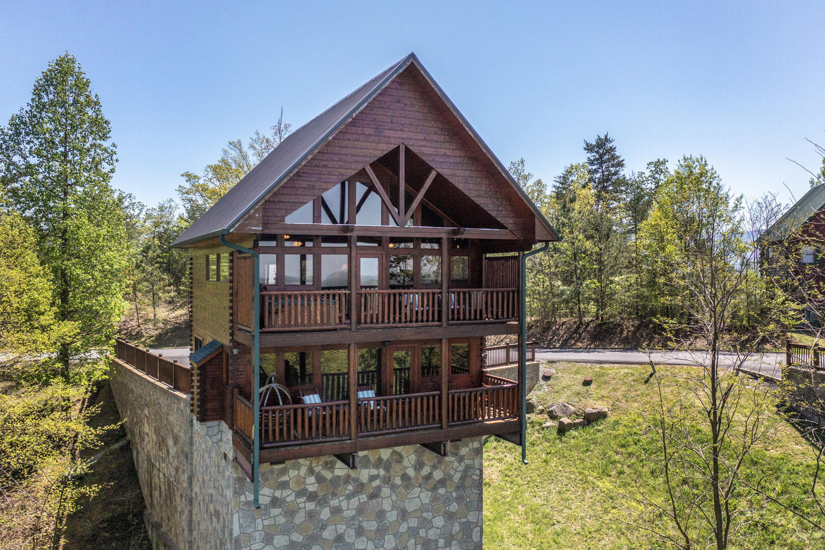 A Smoky Mountain Hide-A-Way | Photo 22