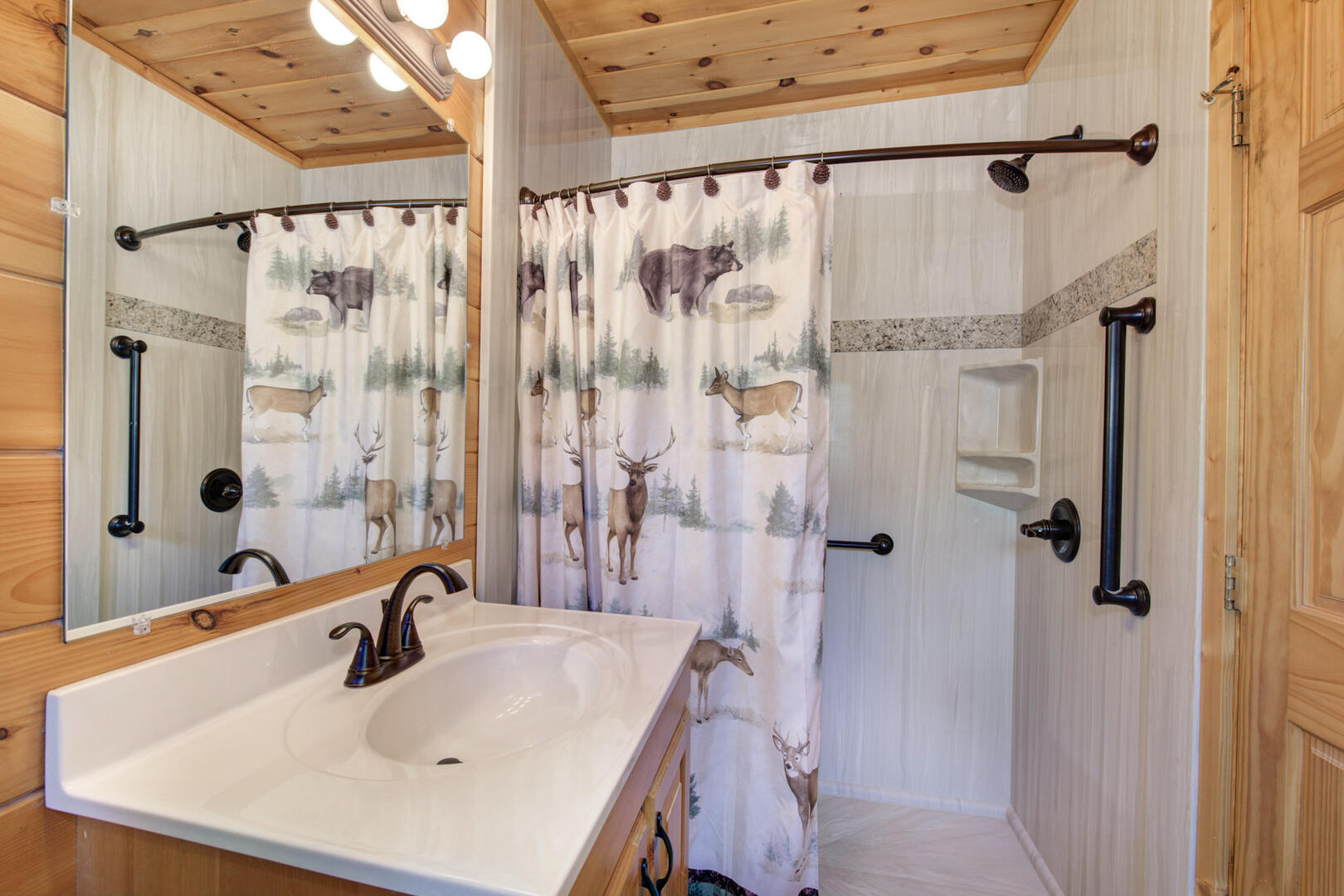 A Smoky Mountain Hide-A-Way | Photo 8