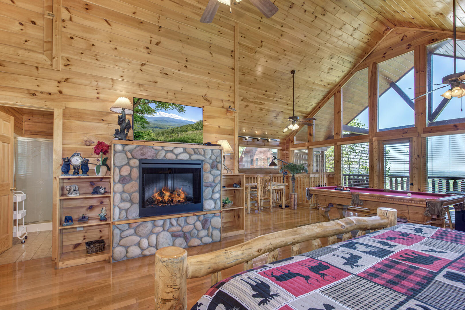 A Smoky Mountain Hide-A-Way | Photo 12