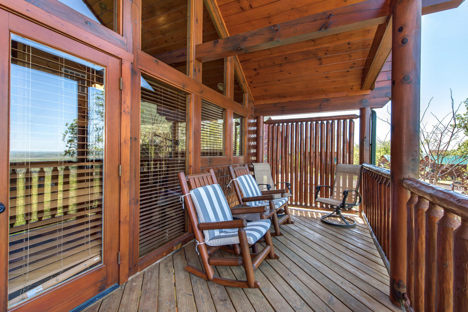 A Smoky Mountain Hide-A-Way | Photo 17