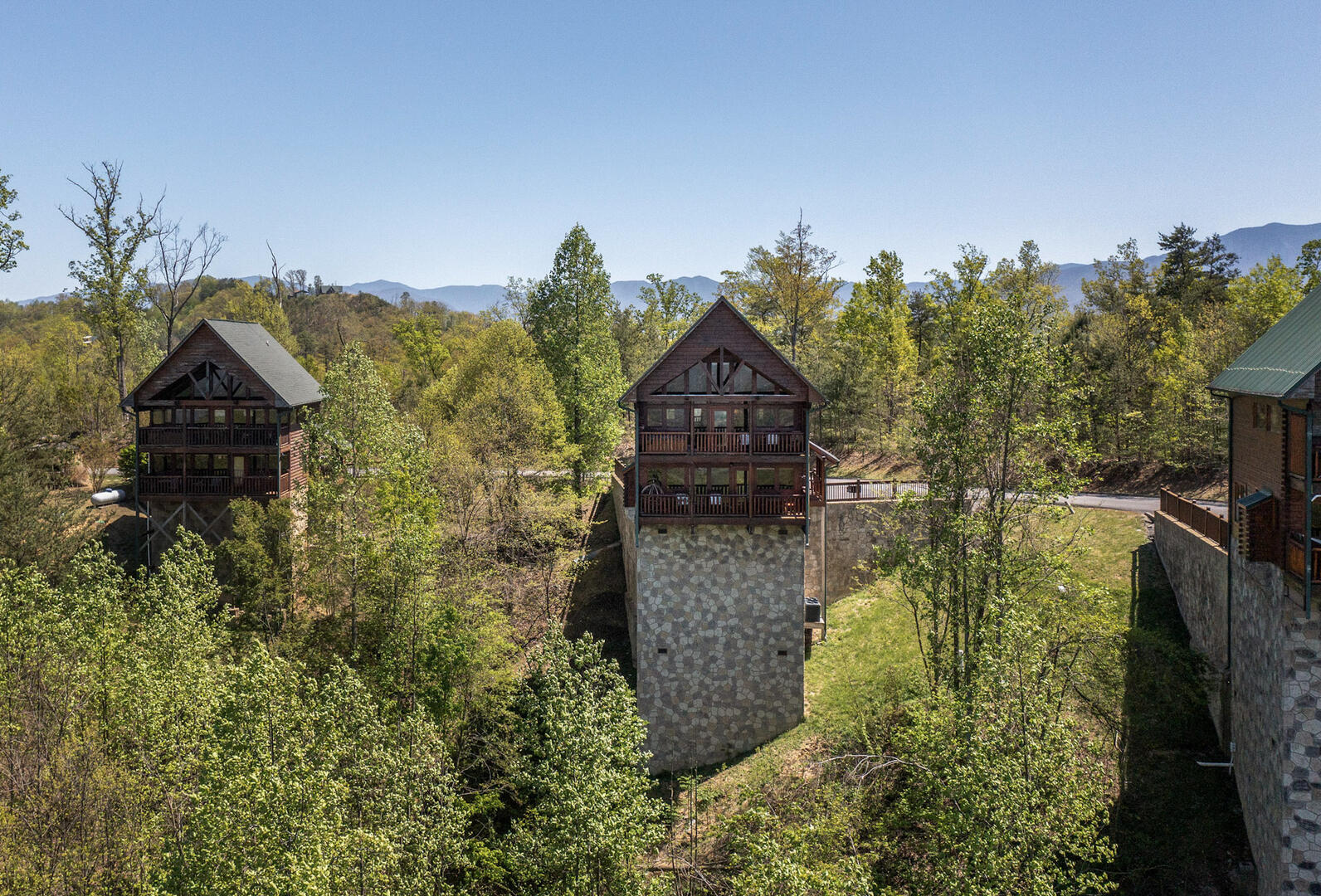 A Smoky Mountain Hide-A-Way | Photo 26