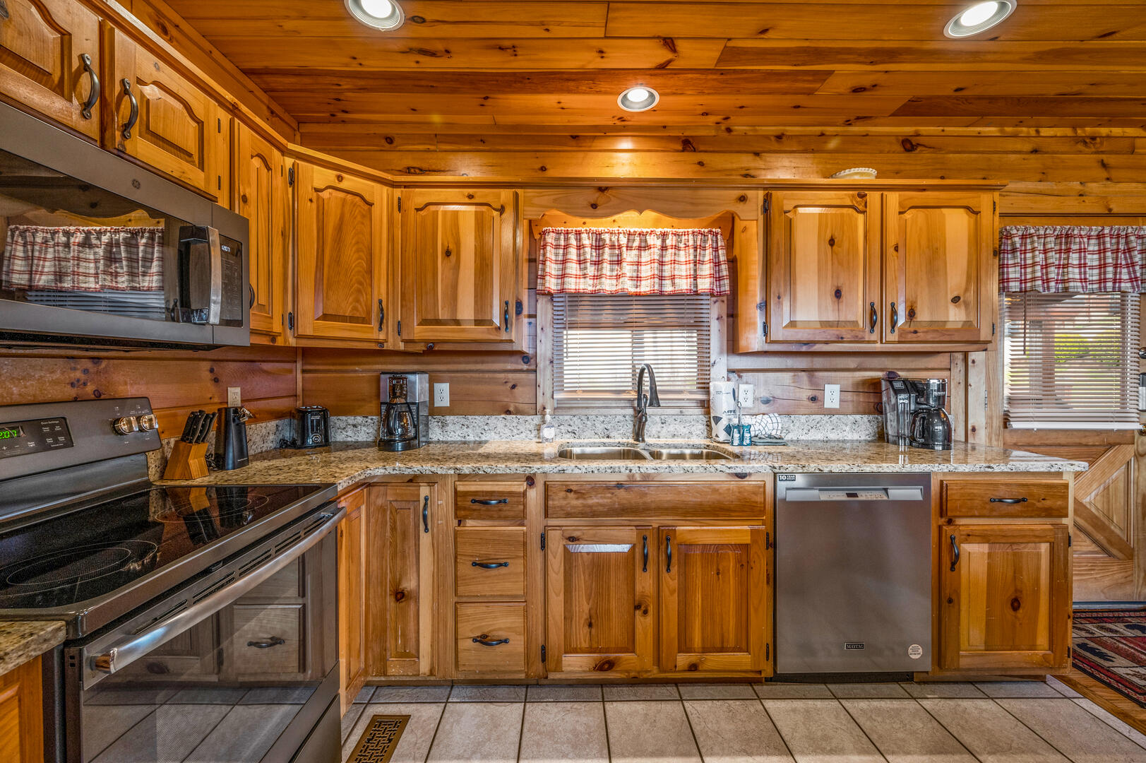 Lookout Lodge | Photo 12