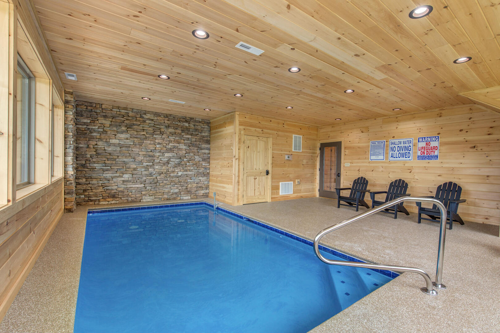 Jump on Inn | Photo 200