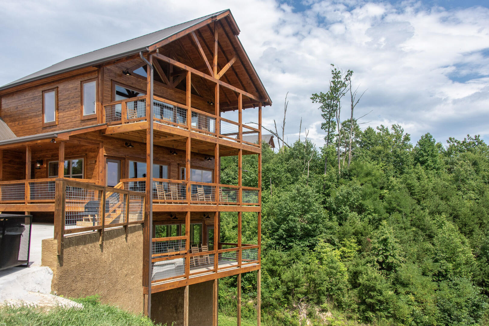 Jump on Inn | Photo 250