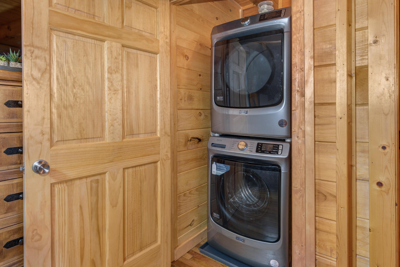 Catch Me If You Can | Photo 490