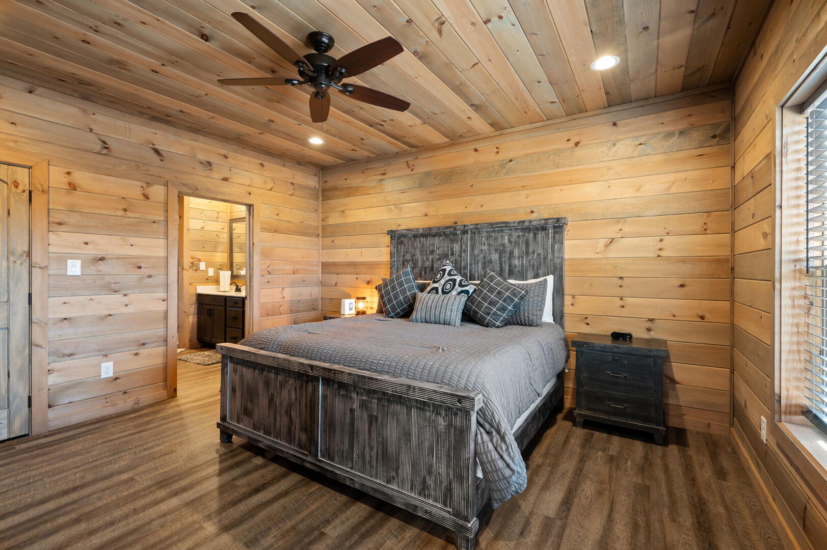 The Phoenix | Photo 41