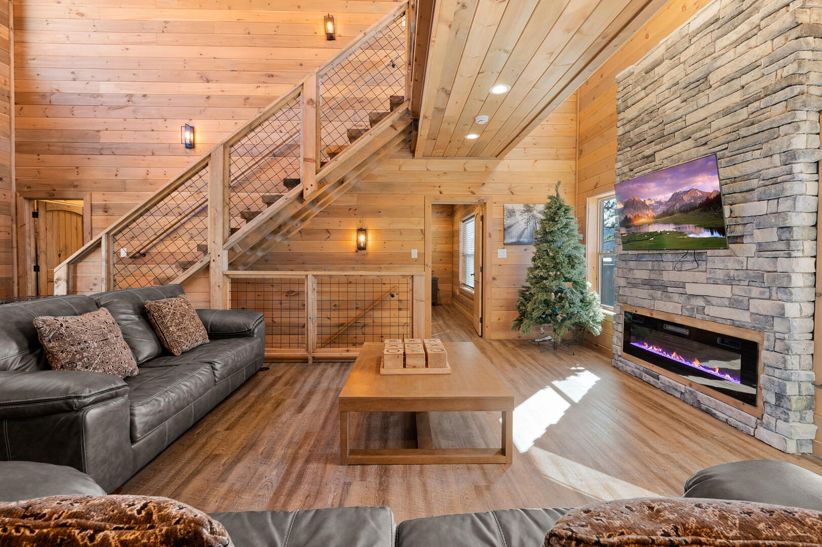 The Phoenix | Photo 7