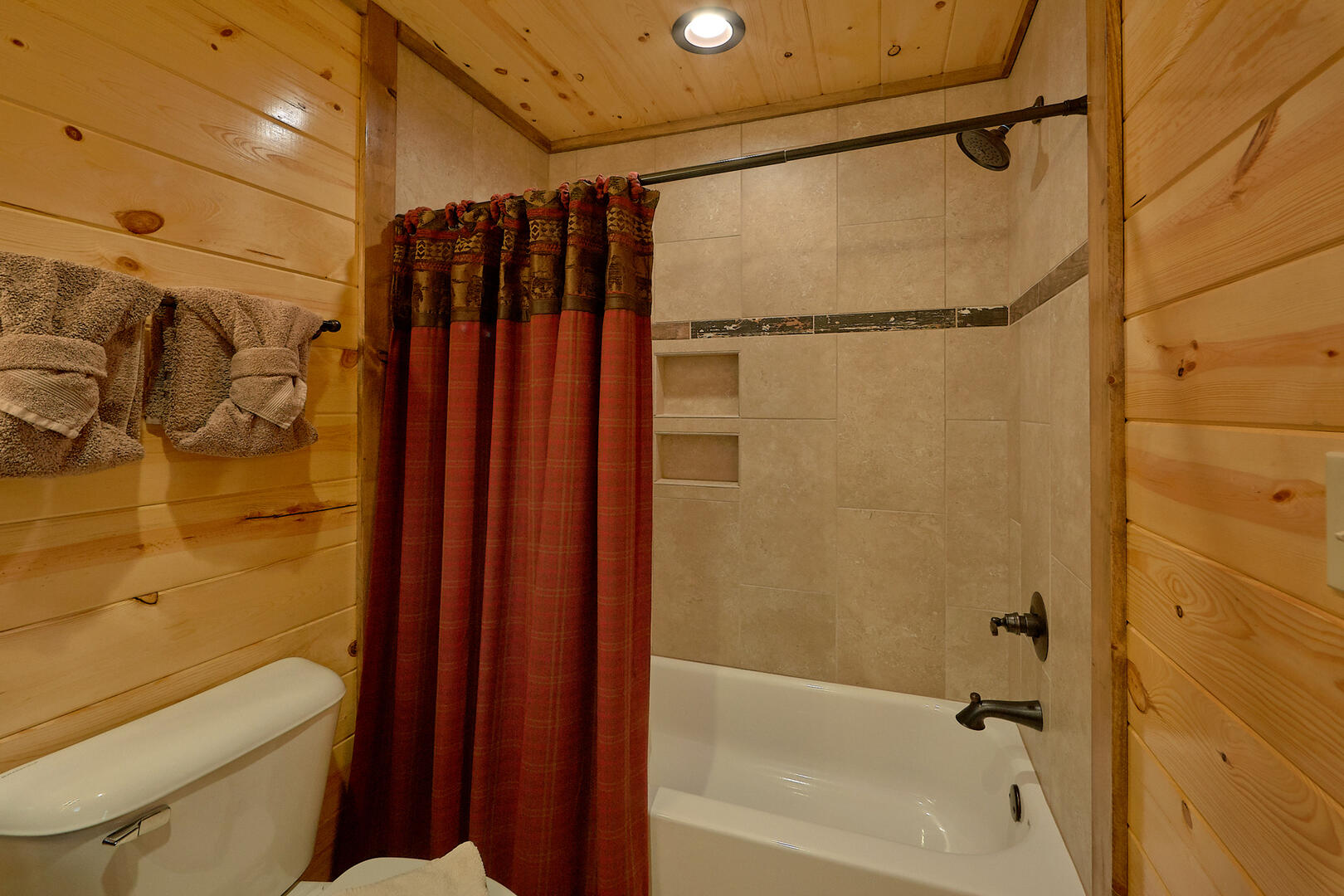 Adventure Lodge | Photo 24