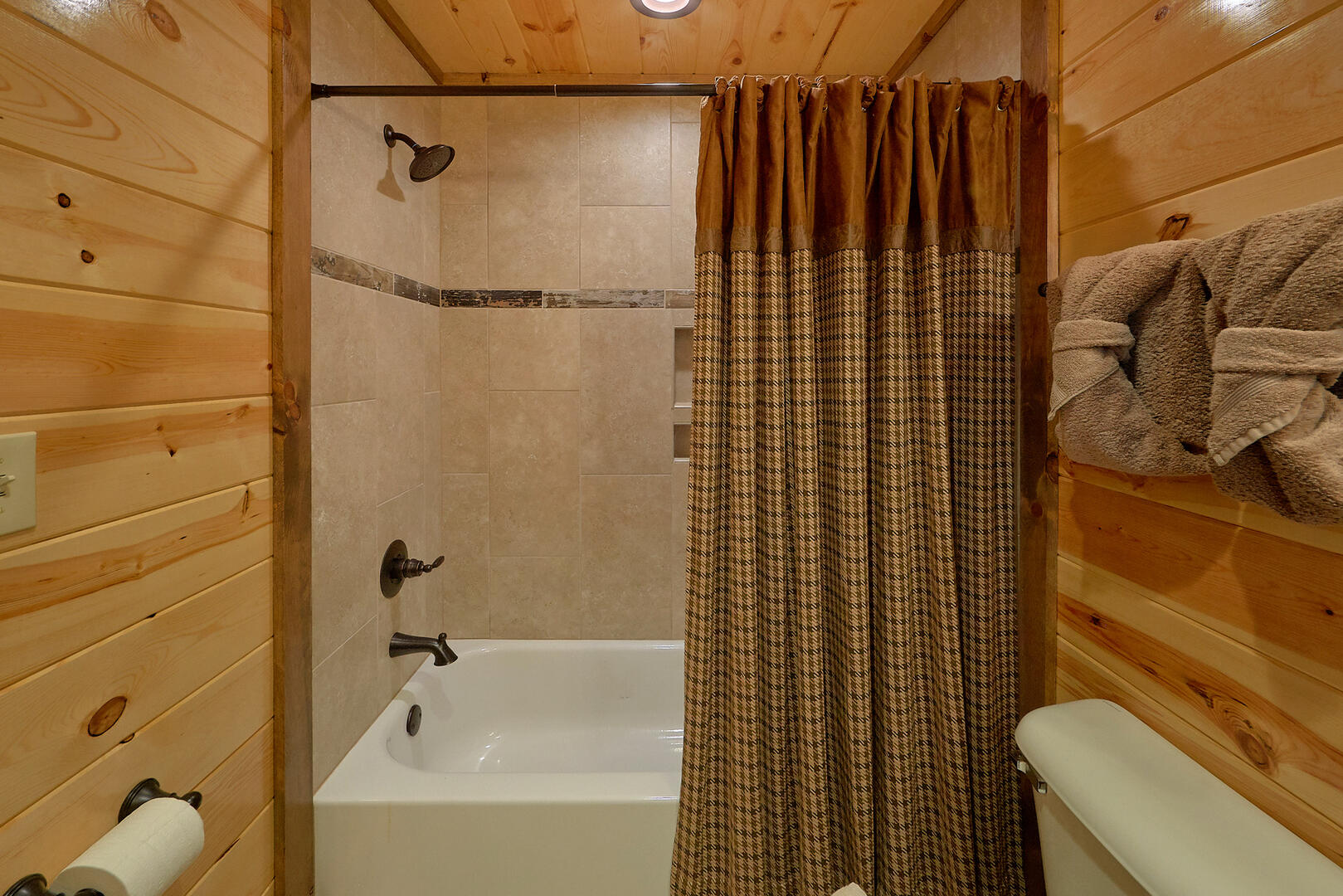 Adventure Lodge | Photo 27