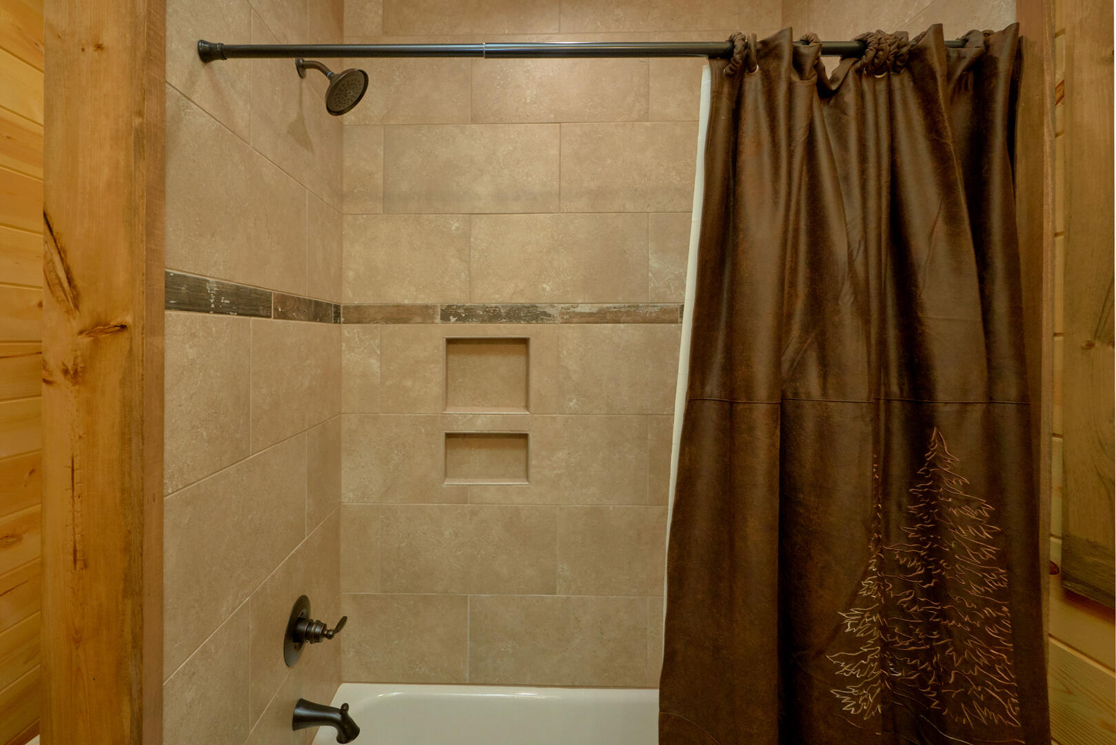 Adventure Lodge | Photo 29