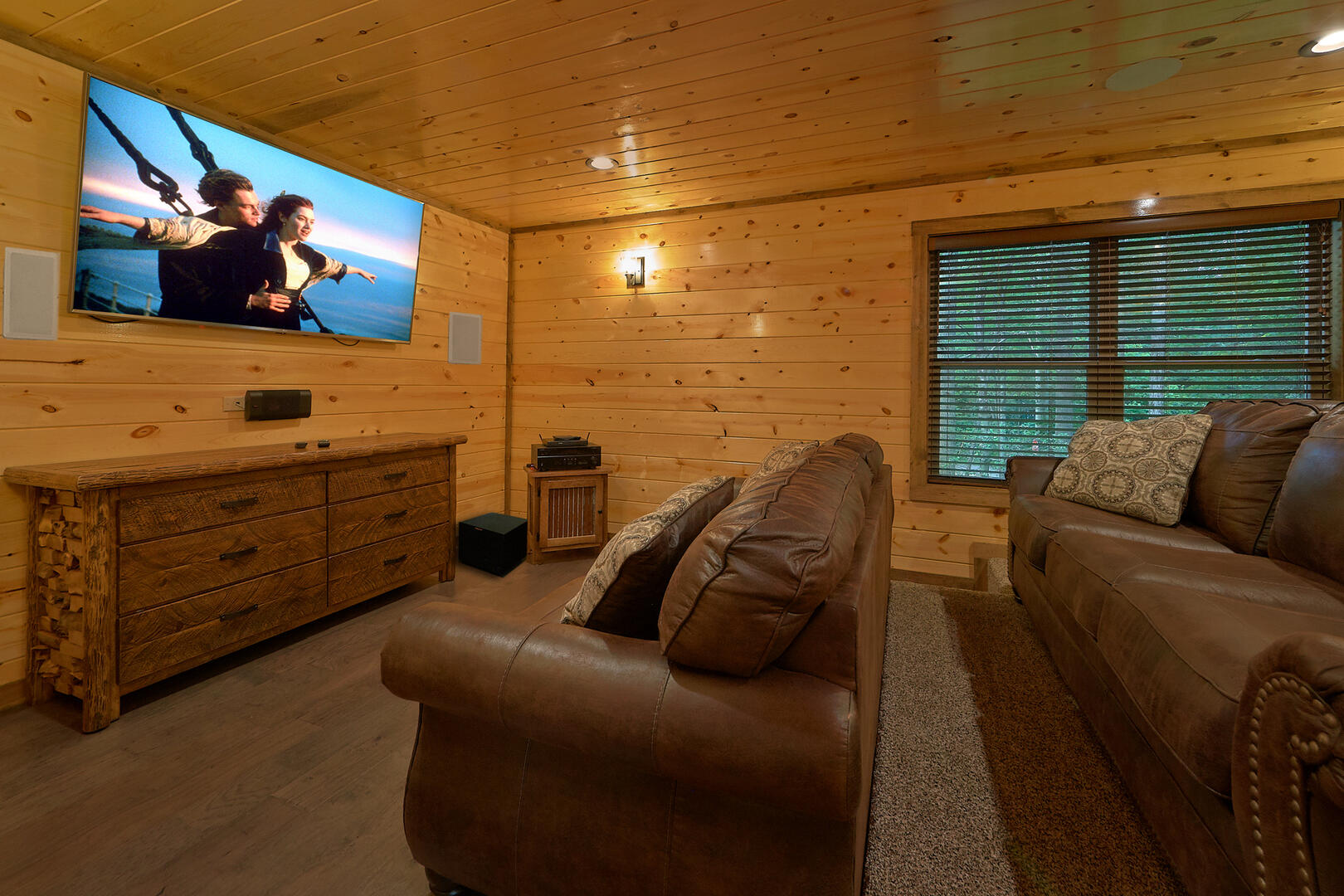 Adventure Lodge | Photo 21