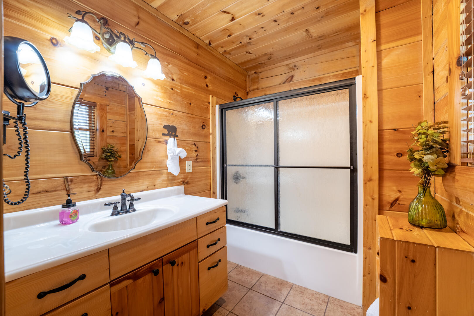 Smoky Bear Cabin | Photo 6