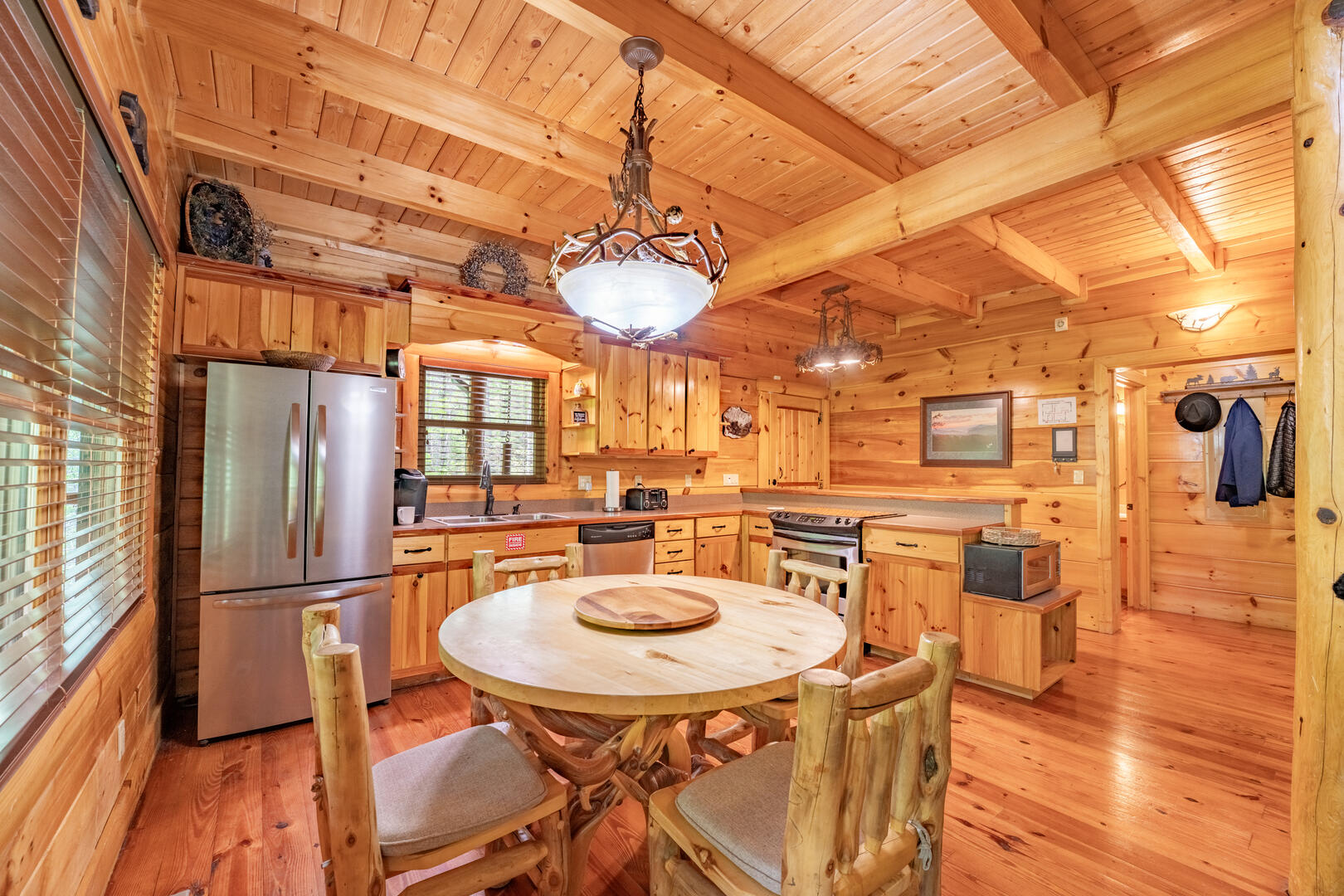 Smoky Bear Cabin | Photo 4