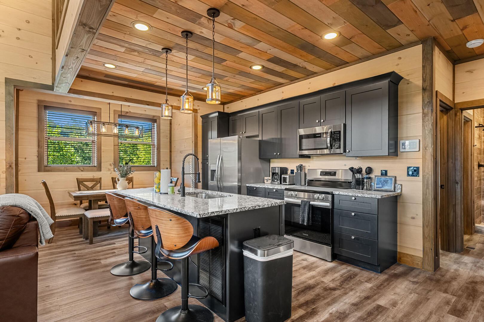 Peaceful Paradise | Photo 33