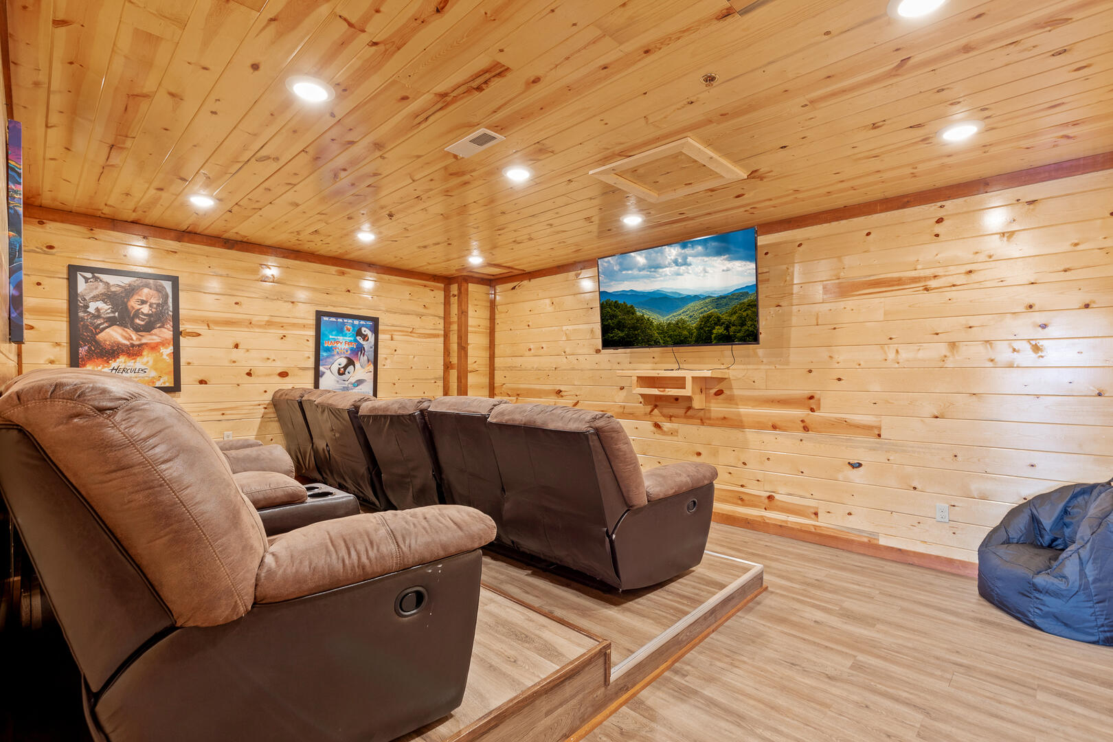 The Lodge at Whispering Waters | Photo 35