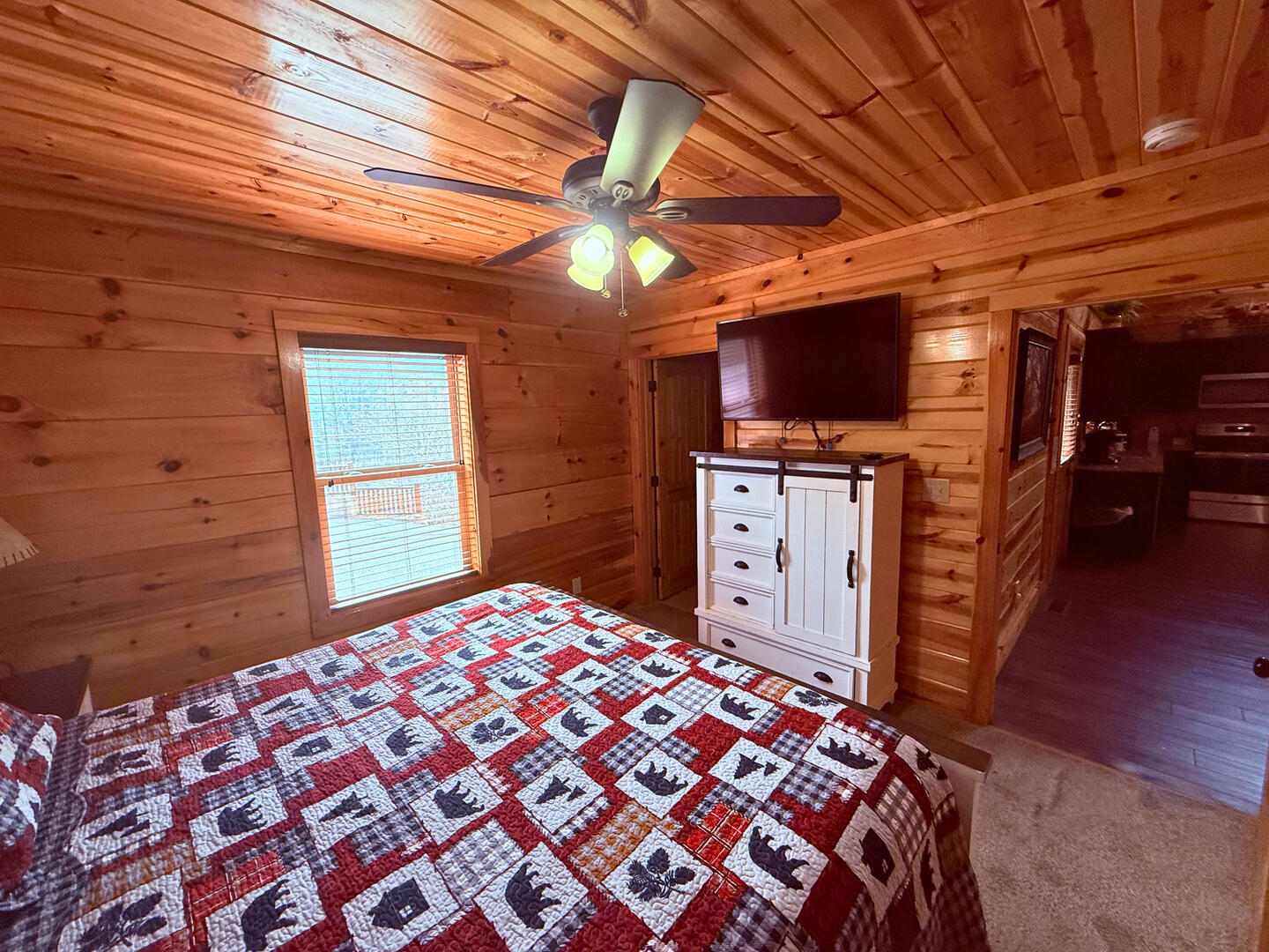 Chilling Bear Lodge | Photo 10