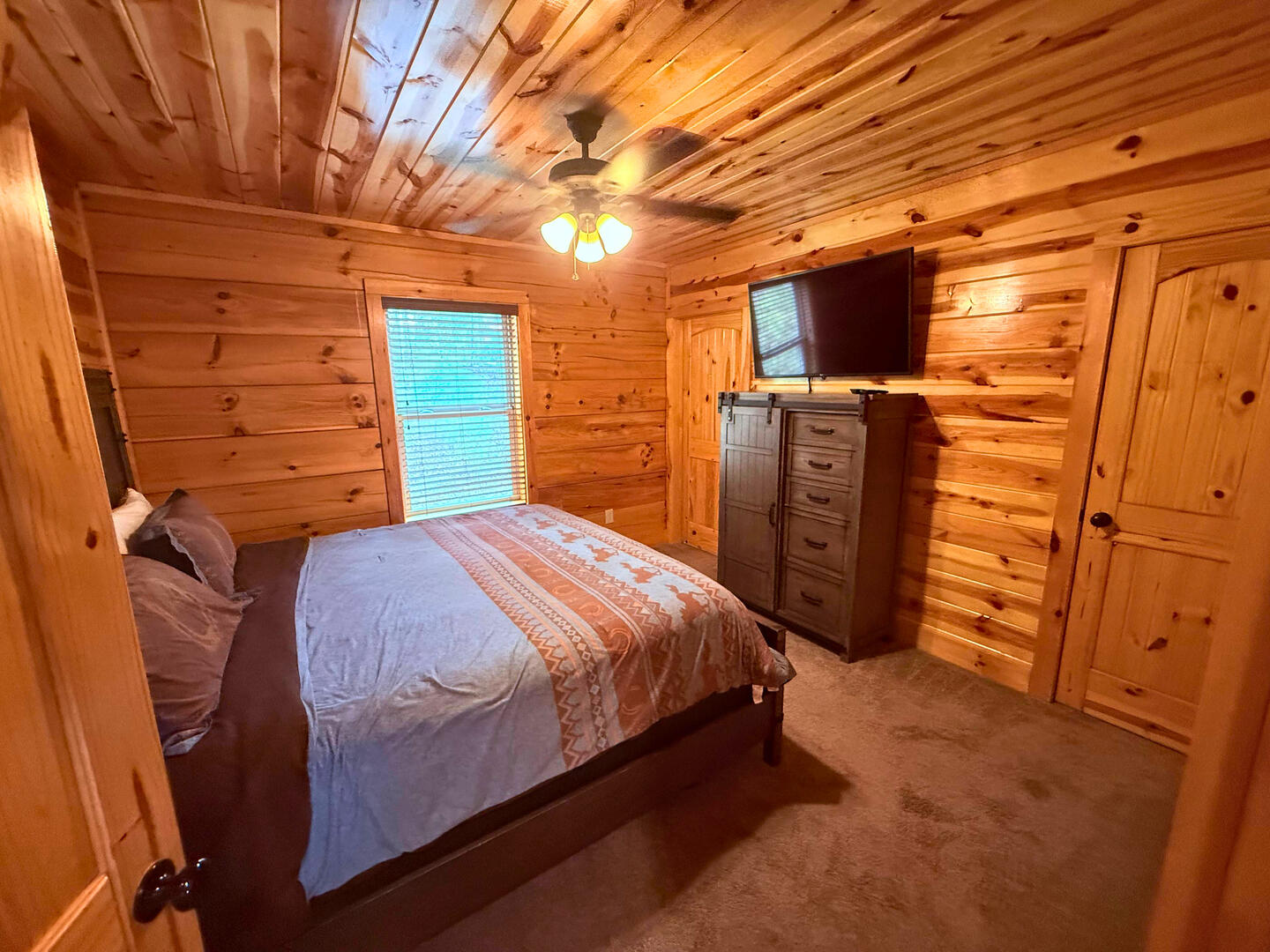 Chilling Bear Lodge | Photo 13