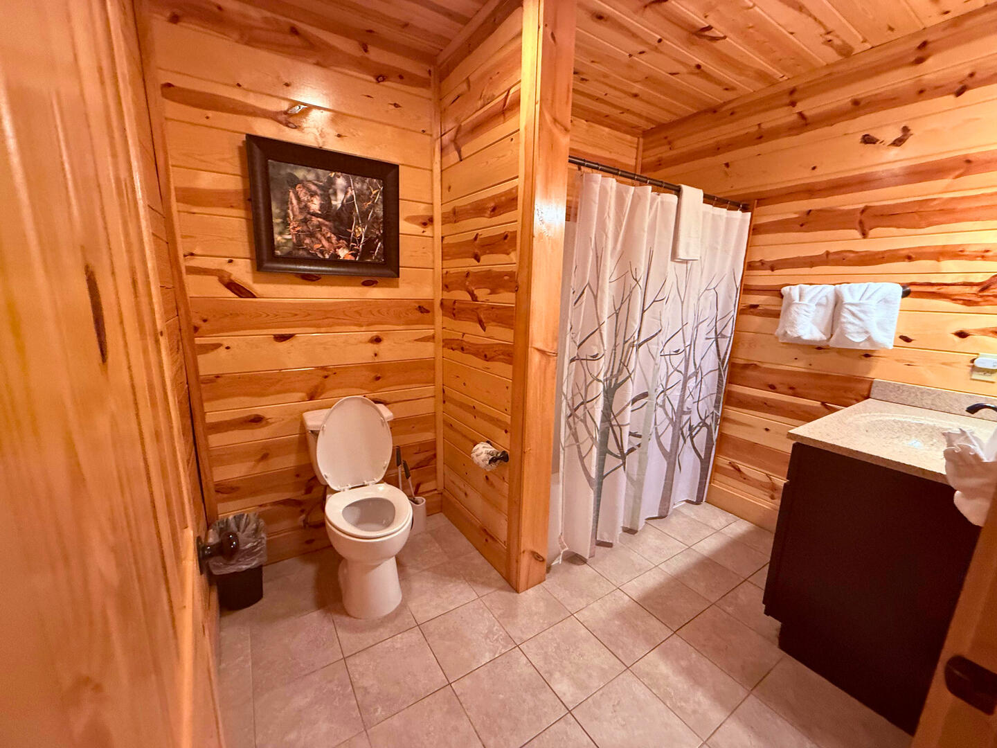 Chilling Bear Lodge | Photo 14