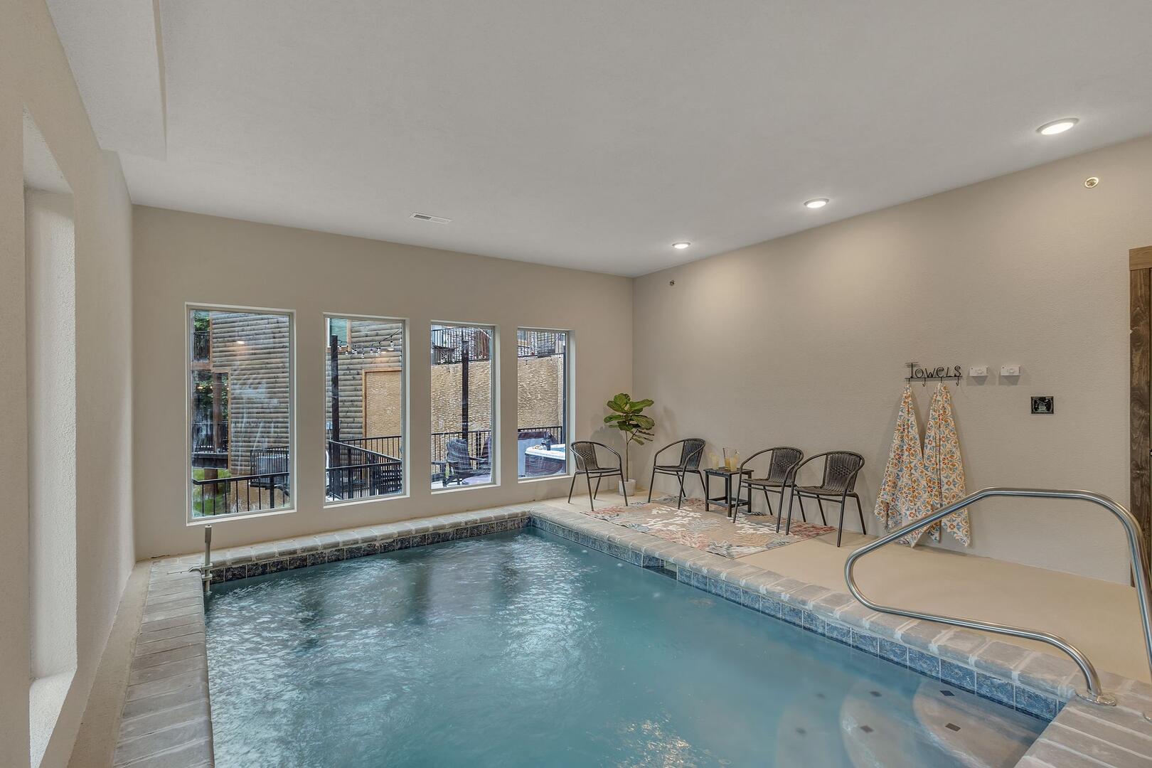 Friendly Bear Plunge | Photo 16