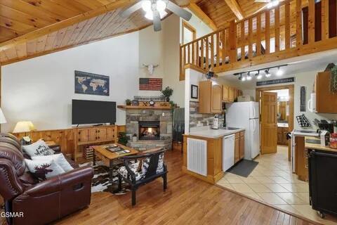 Cozy Cabin Photo