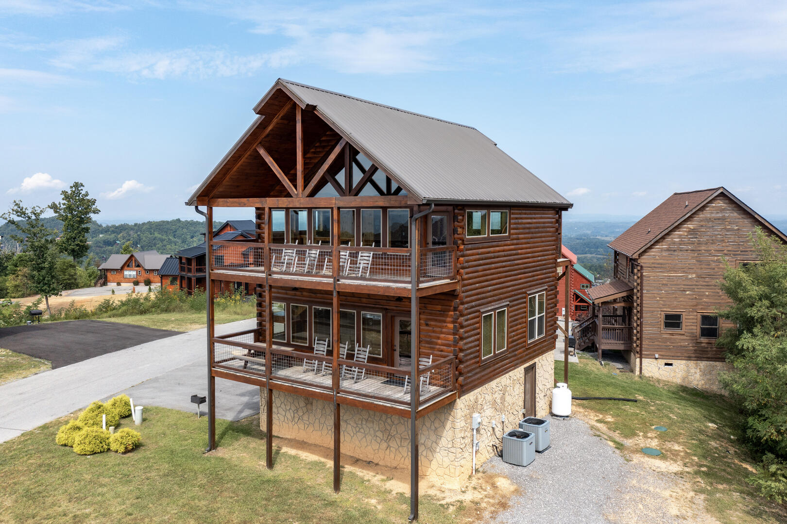 Serene Peak | Photo 8