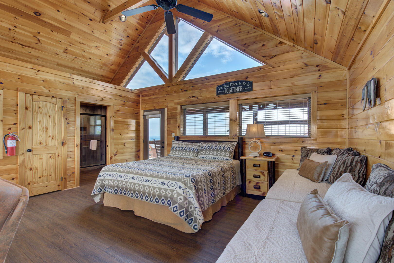 Serene Peak | Photo 15