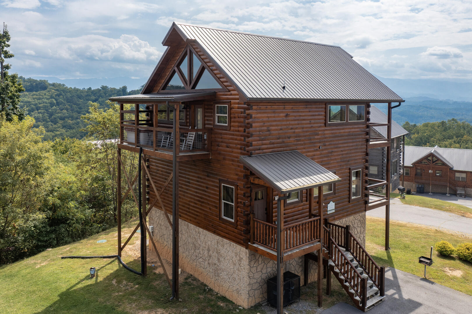 Serene Peak | Photo 22