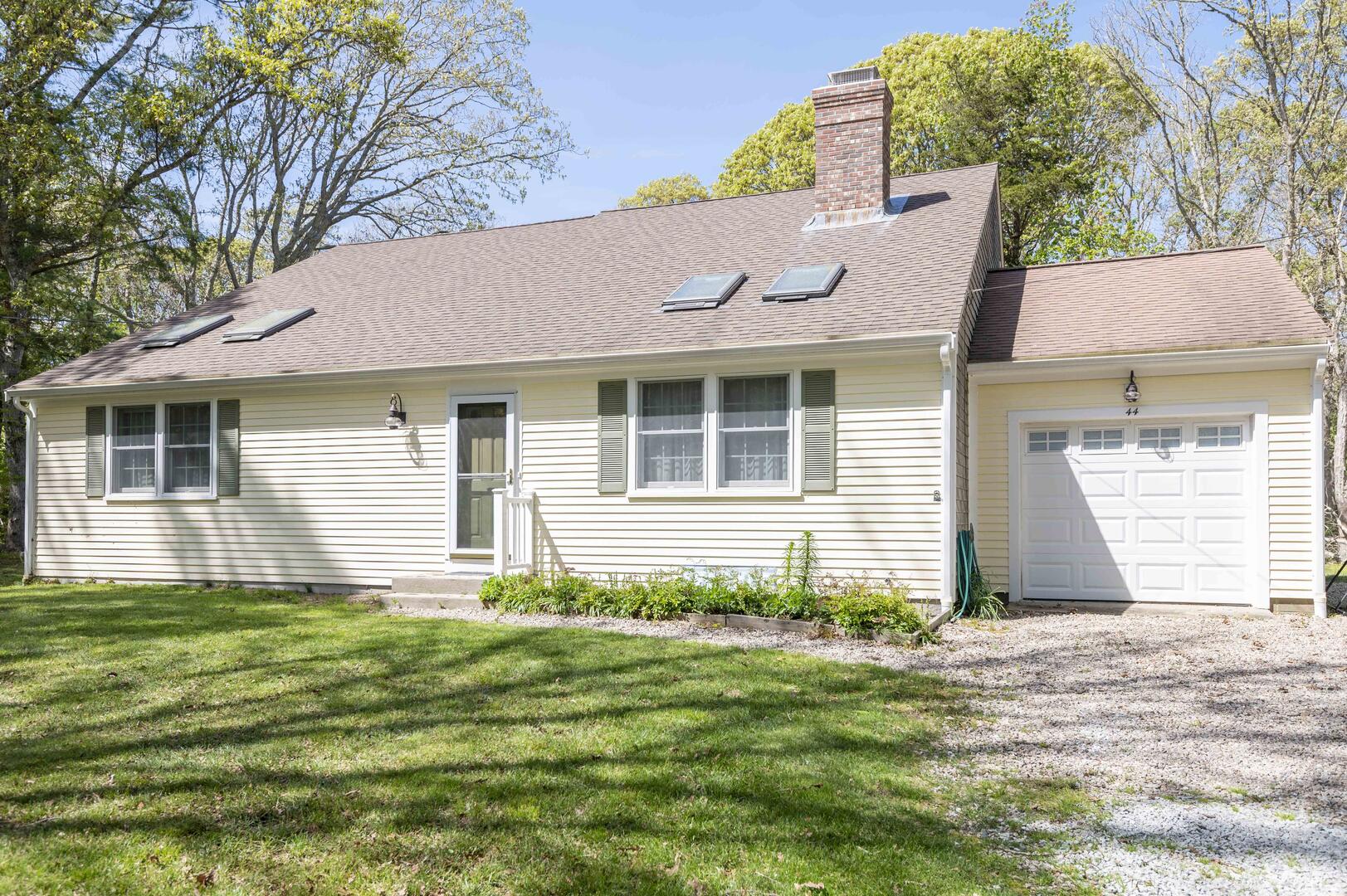 44 Hidden Village Road - Ermine Lovell Real Estate LLC