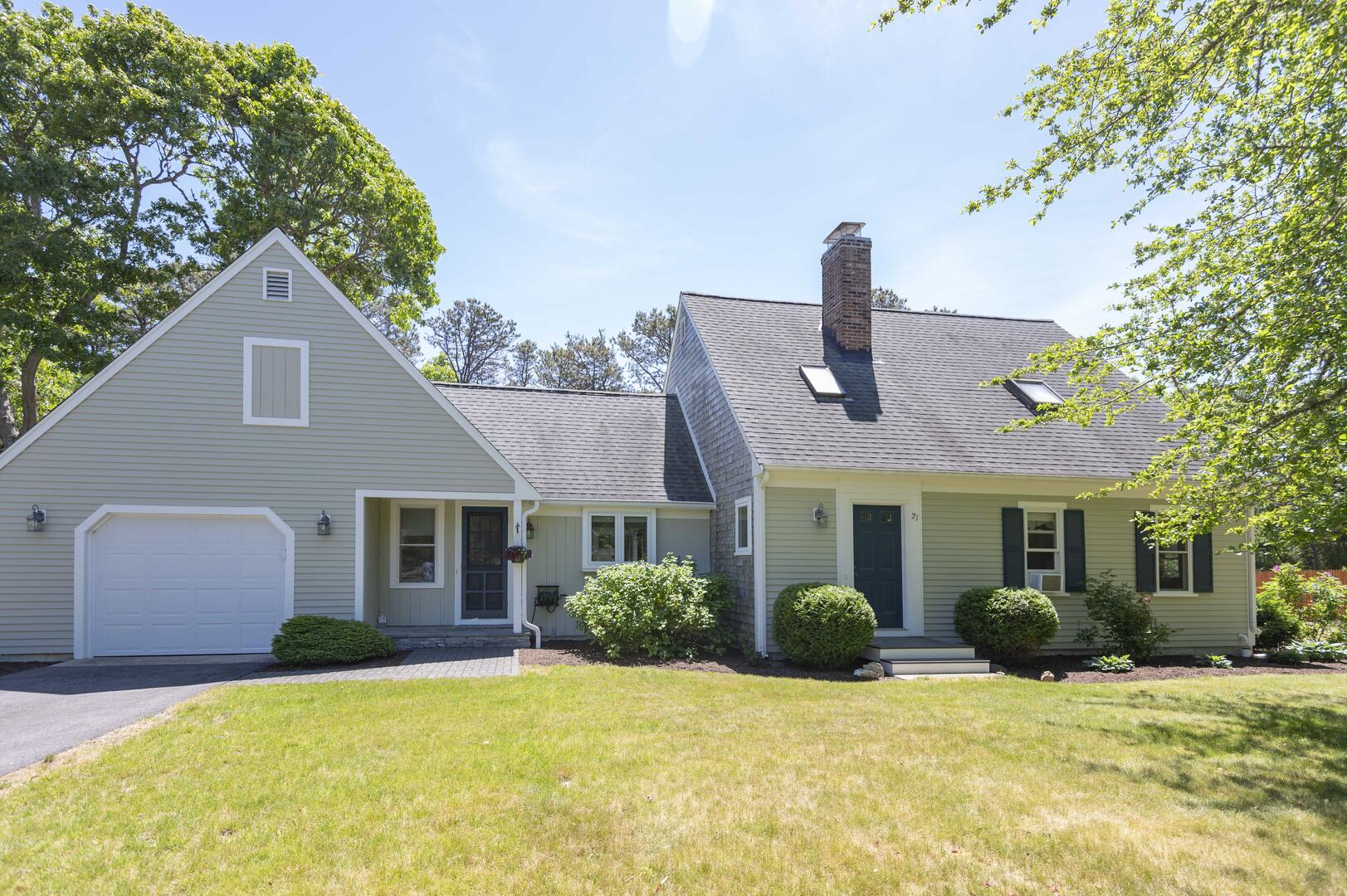 21 Tallpines Road