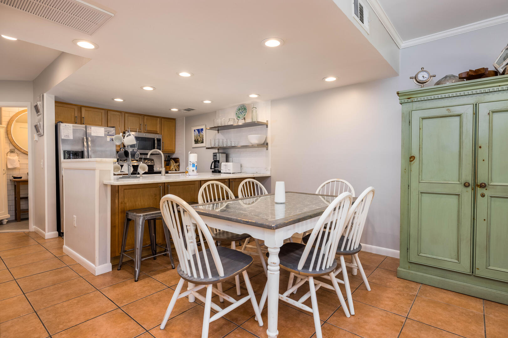 344 Capt John Fripp Villa | Photo 9