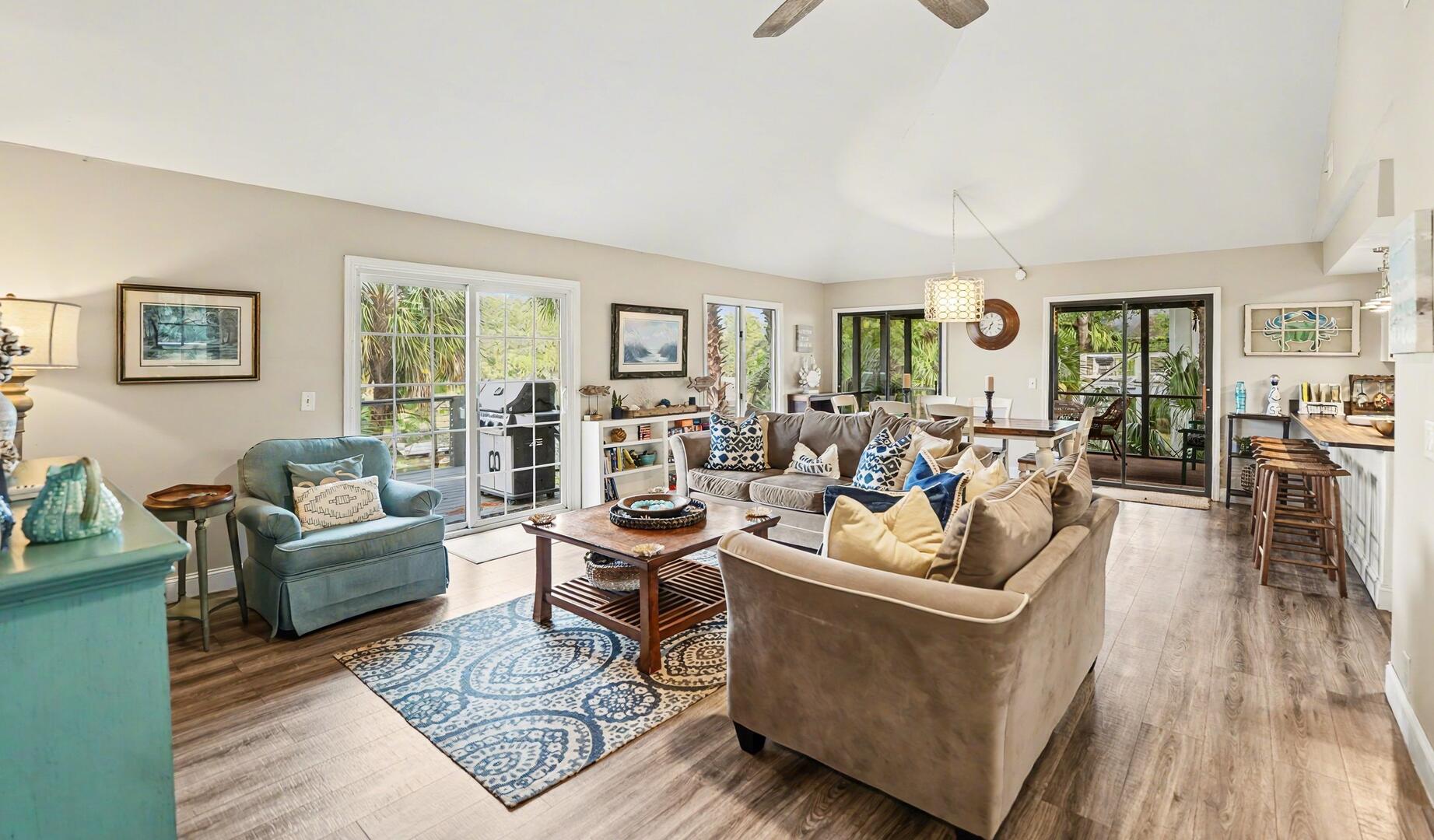 359 Tarpon Blvd | Photo 5