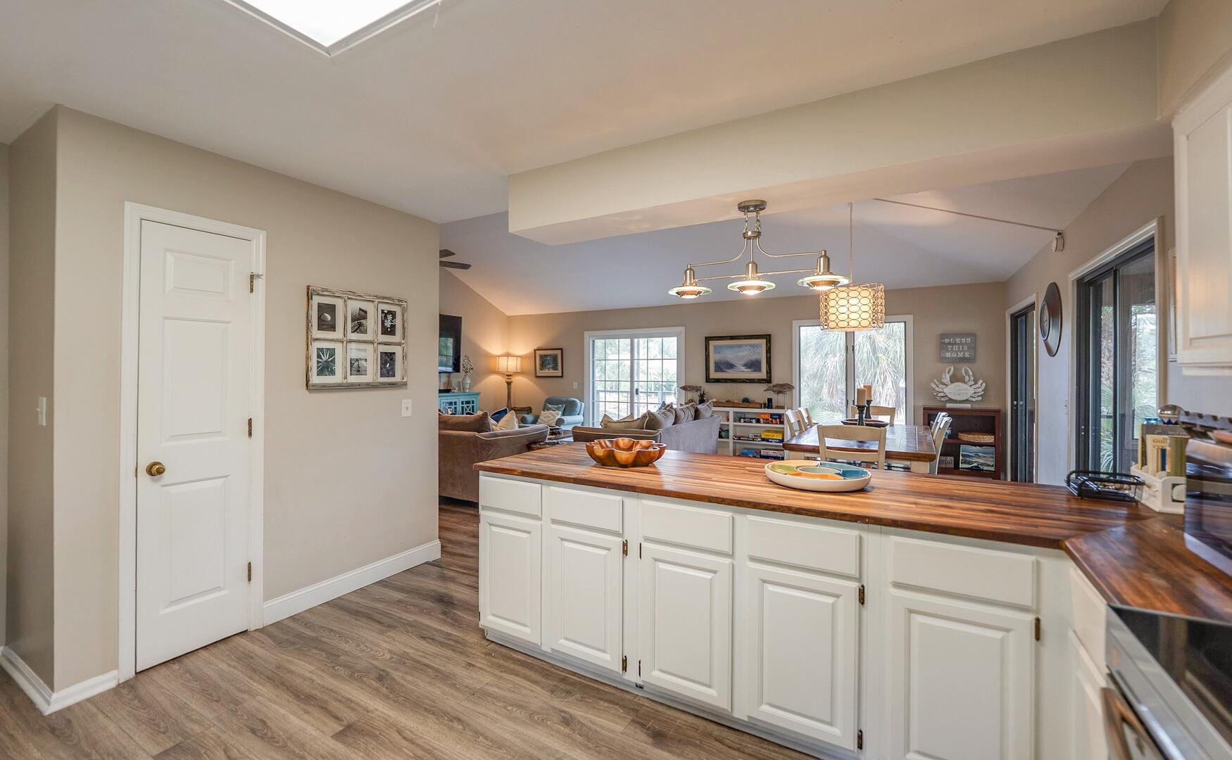 359 Tarpon Blvd | Photo 12