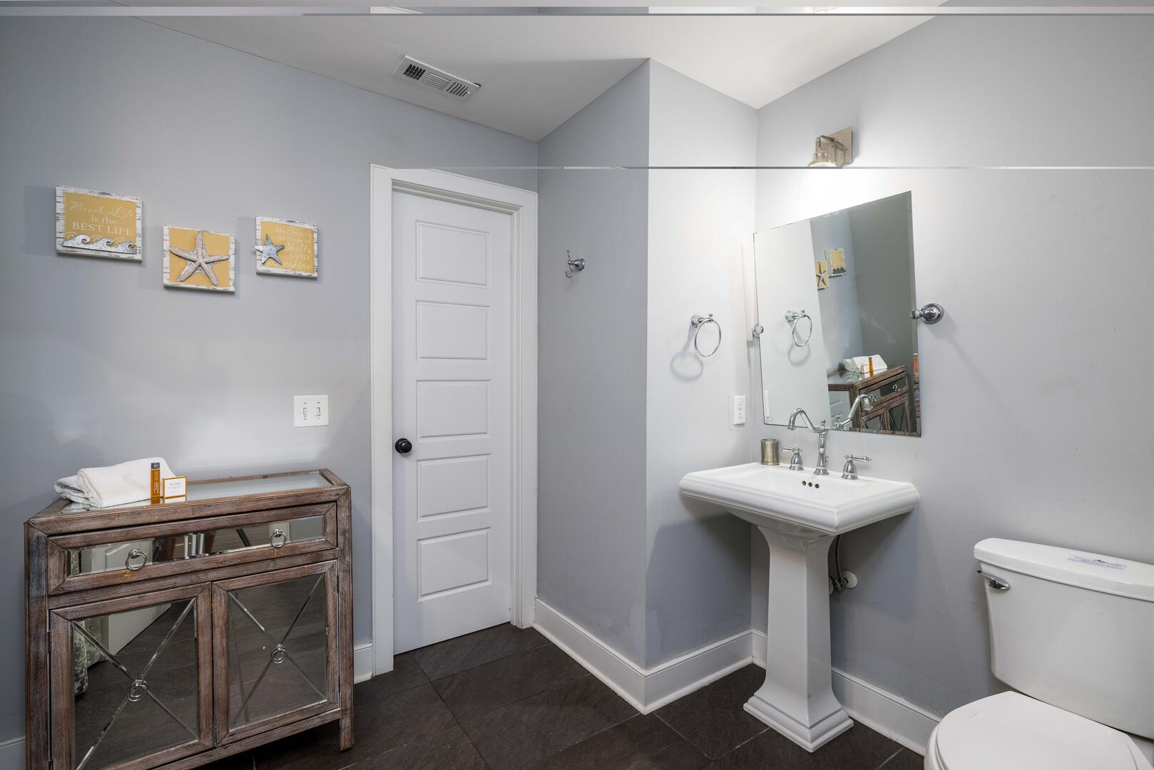 3 Fairway Club | Photo 29