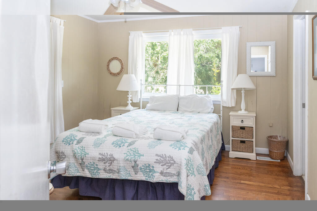 601 Dolphin Rd | Photo 10